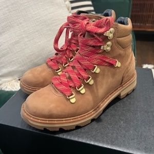 Sorel Lennox Hiker WP- Velvet Tan, Sahara- Waterproof Boot